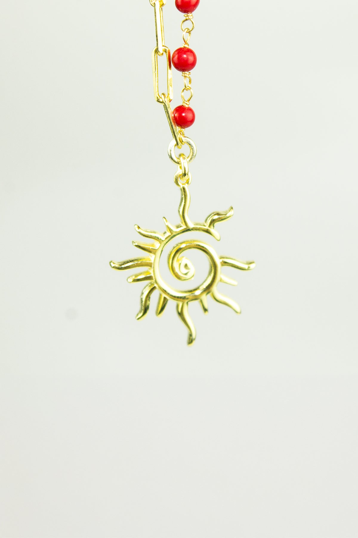 Mercan Ve Zincirli Spiral Güneş Kolye - Gold / 925 Ayar Gümüş - The Leia